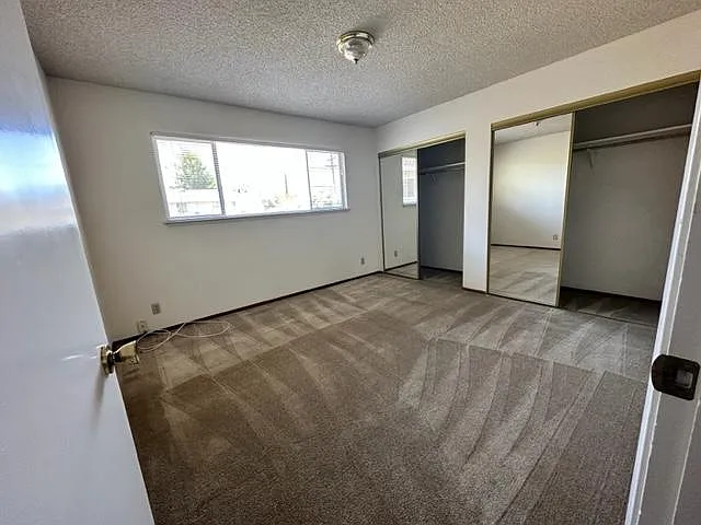 332 Carriage Dr #2 — Photo 6