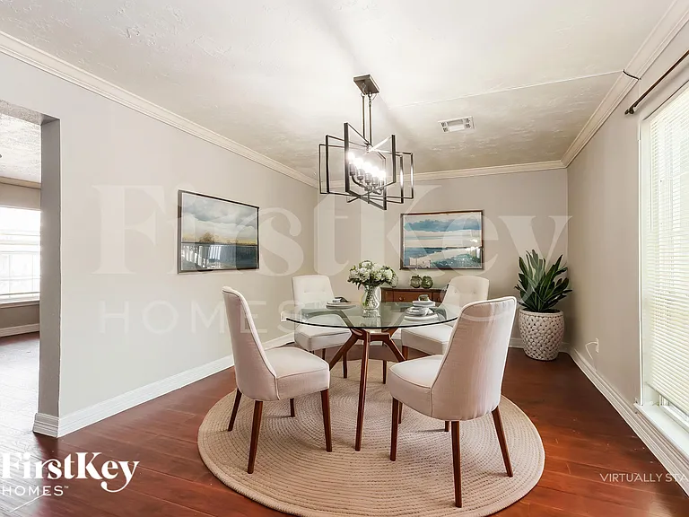 10122 Woodhollow Dr — Photo 7