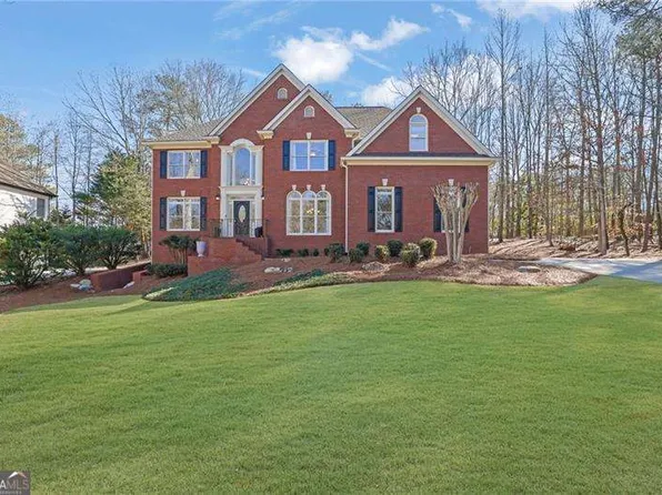 455 Emerald Lake Path, Buford, GA 30518