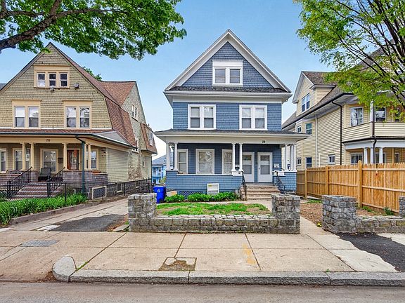 3rd image of 72 Wellington Hl