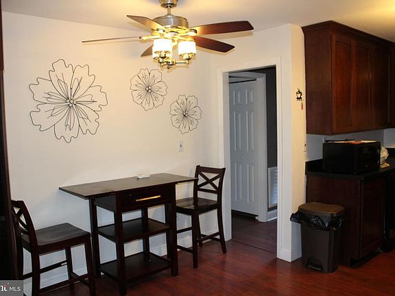4th image of 422 Red Bird Ln