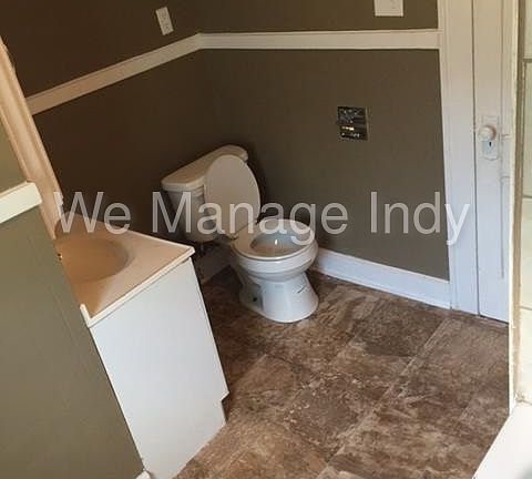 5th image of 4203 E 11th St