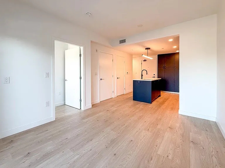 1680 E 12th Ave #204 — Photo 7