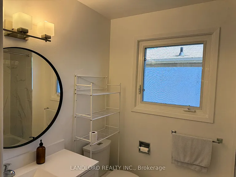 19 Vanessa Rd — Photo 21