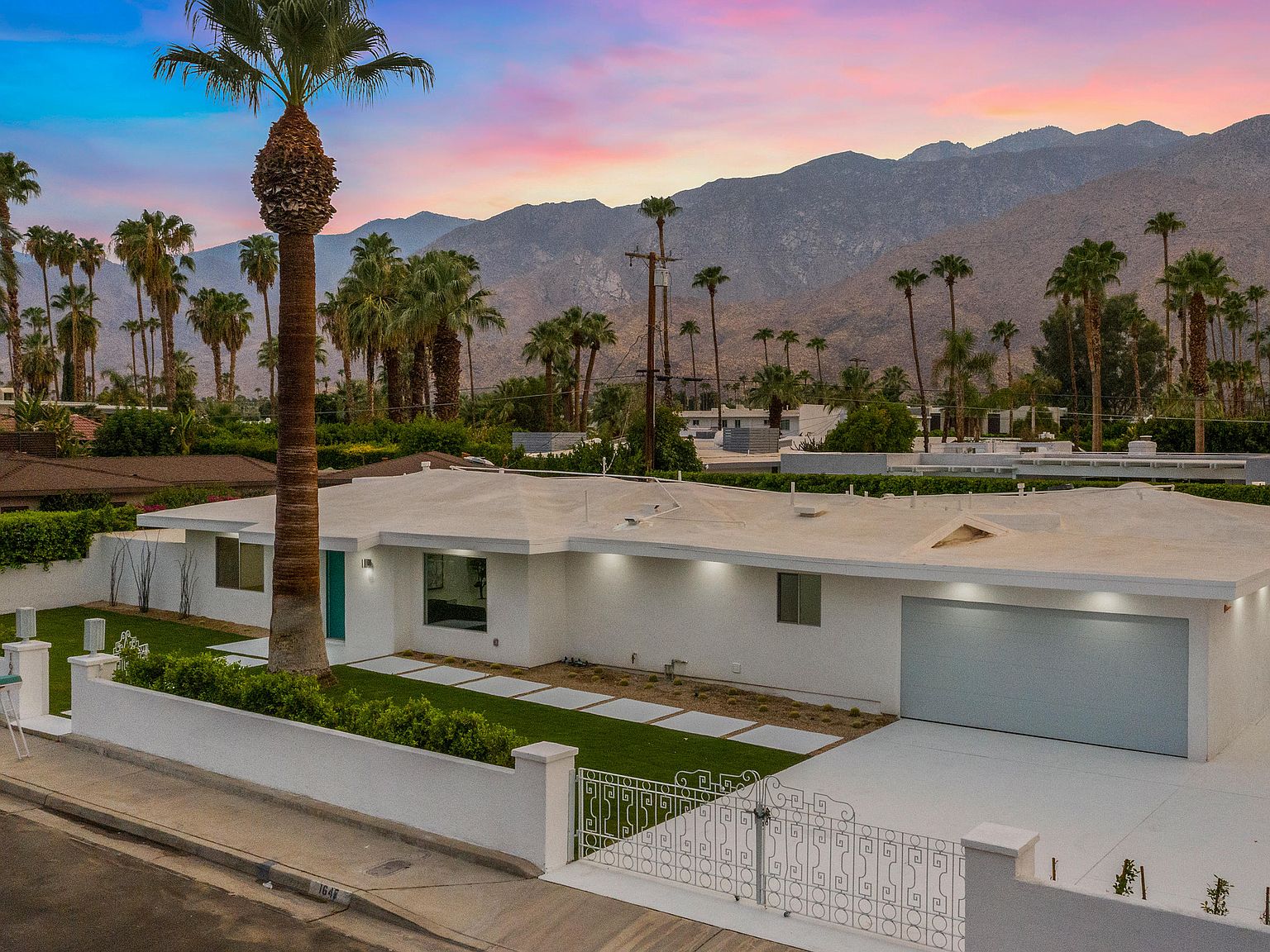 1647 S Calle Marcus, Palm Springs, CA 92264 | Zillow