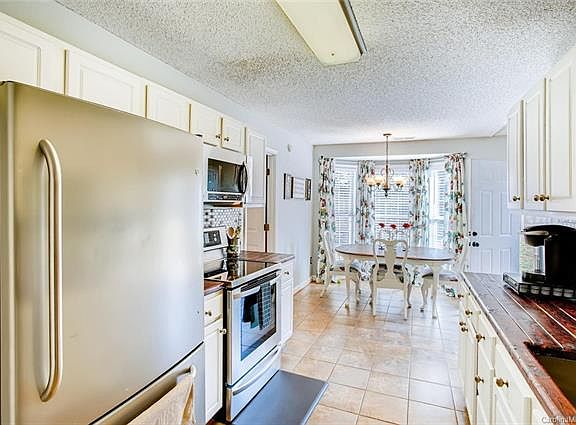 5th image of 3343 Whitebridge Ln