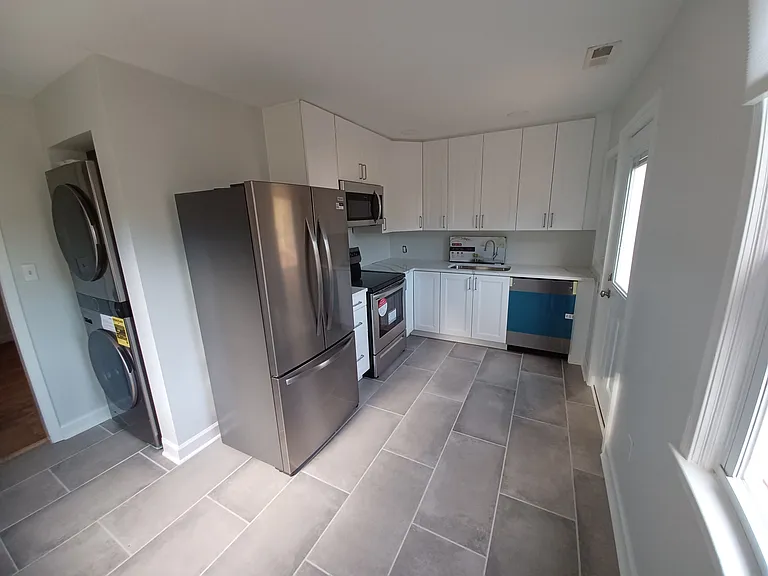 1407 Carter St — Photo 26