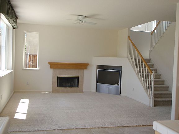 Large familyroom with woodburning fireplace