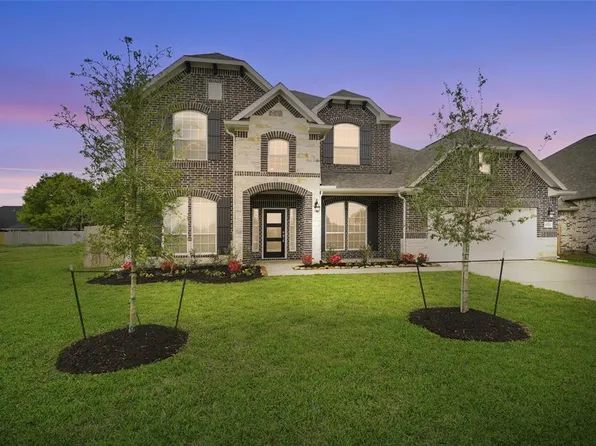 1573 Elm Court, Angleton, TX 77515