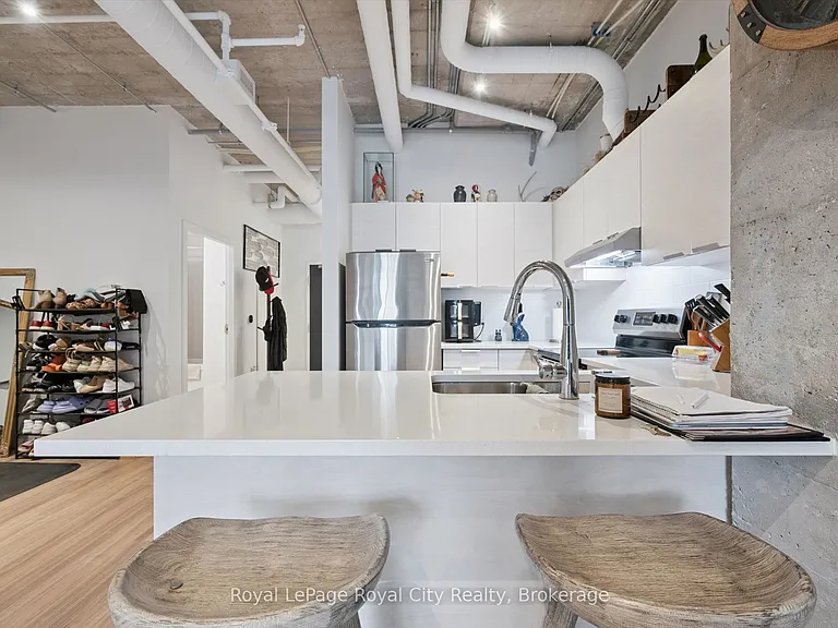 120 Huron St #115 — Photo 8