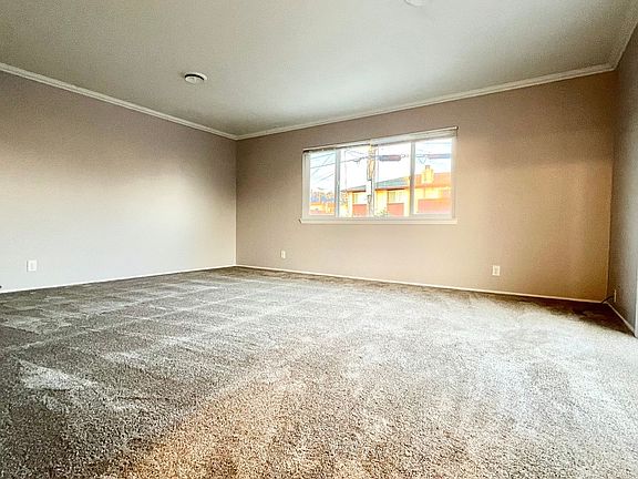 5th image of 633 Kearney St APT 4
