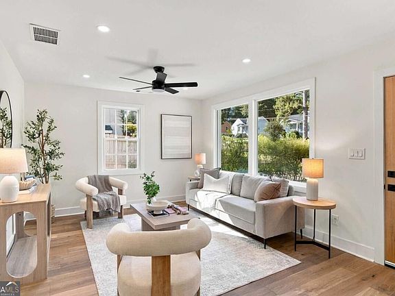 4th image of 2055 Marco Dr