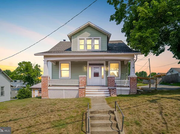 33 W Maple St, East Prospect, PA 17317
