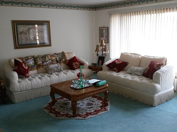 4th image of 9671 Idlewood Dr.