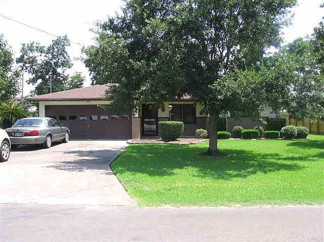 1st image of 2020 Williams Ave