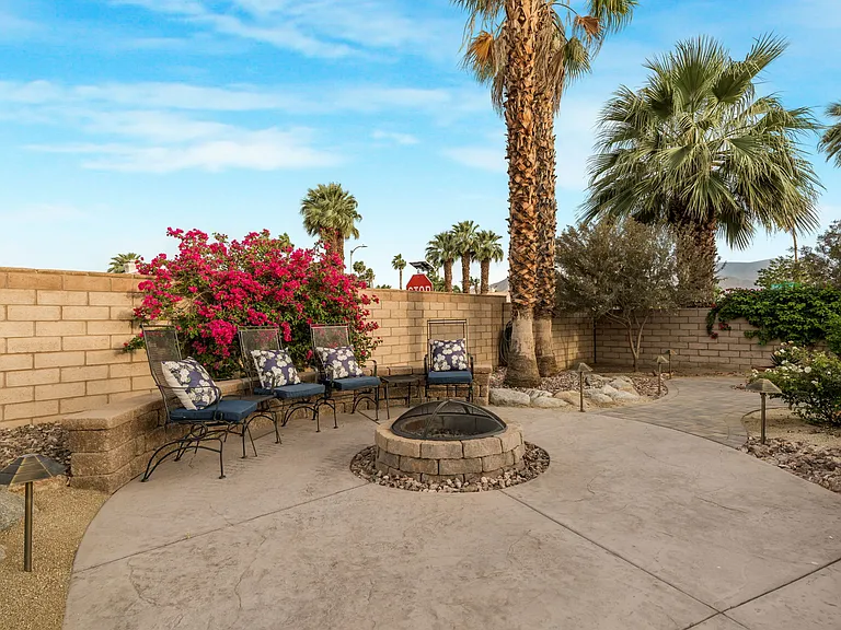 43260 Silktree Ln — Photo 38