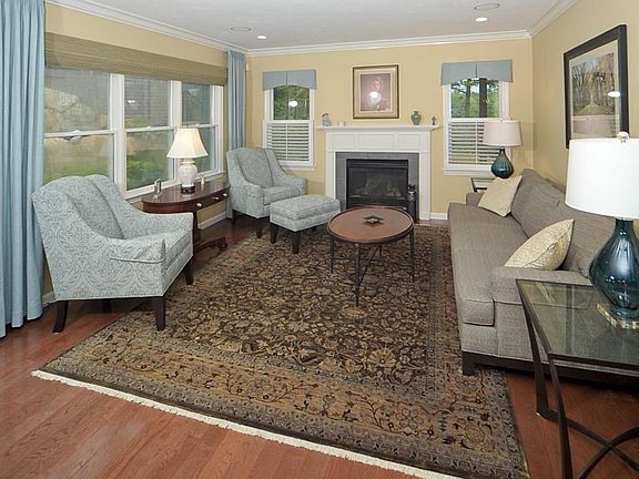 2nd image of 24 Margeson Row Unit 24