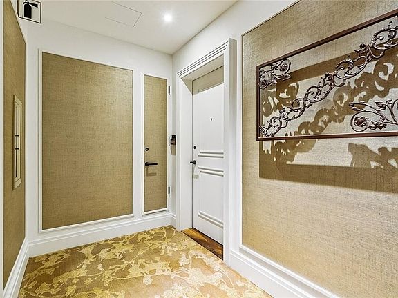 4th image of 2 Canal St #2606