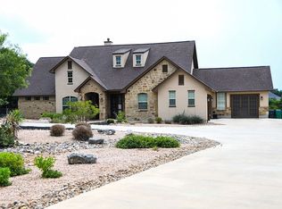 617 Parkview Pl, Canyon Lake, TX 78133
