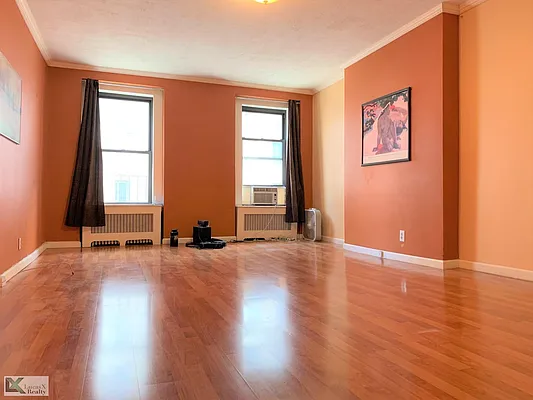 Rented by Lucas X Realty LLC | media 5