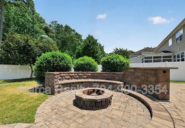 11528 Lottingly Dr — Photo 40