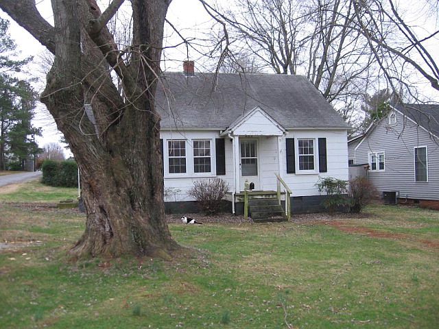 1st image of 403 Virginia Ave