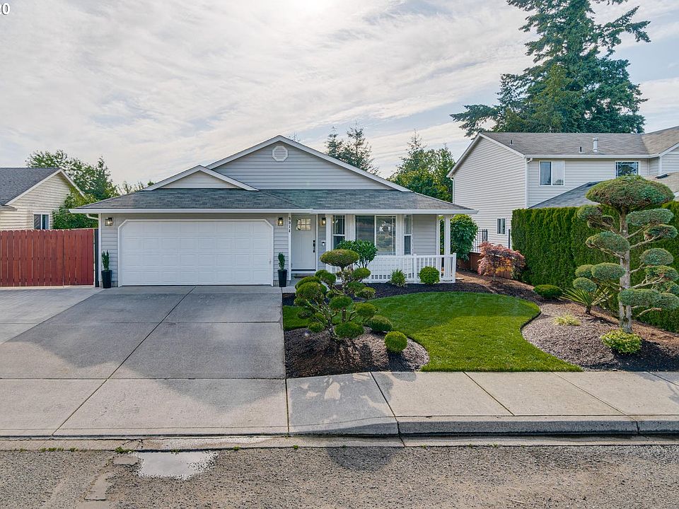 1st image of 9914 NE 104th Ct