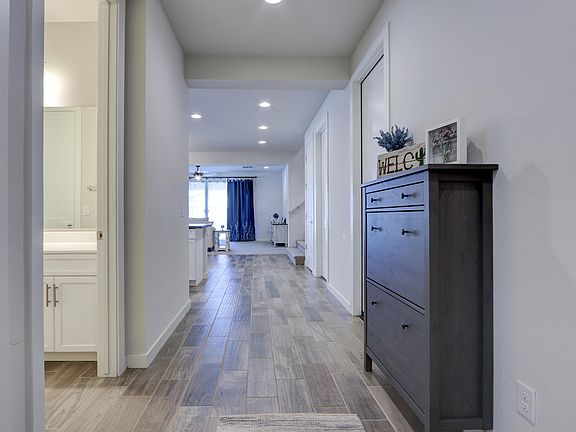 4th image of 42474 W Paseo Dr