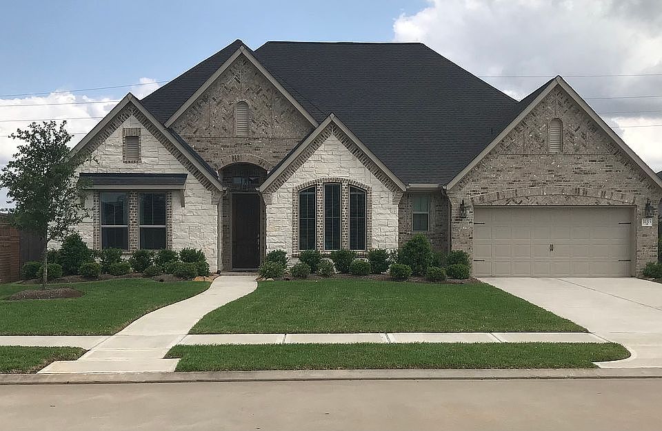 1st image of 31315 Red Cypress Pl