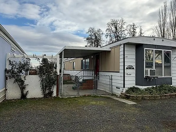 924 Vista Ave Trailer 11, Lewiston, ID 83501