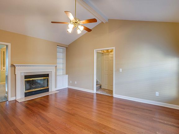 5th image of 6067 Sunrise Cir