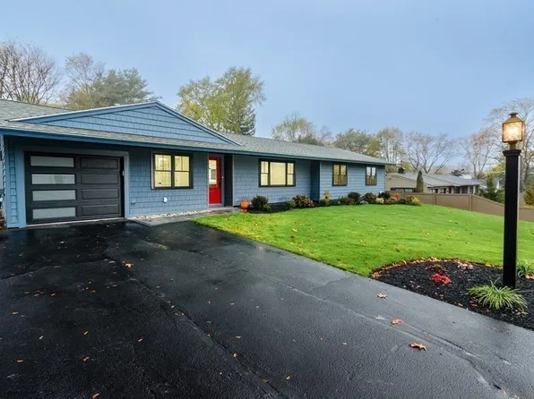 7 Ridge Hill Rd, Canton, MA 02021