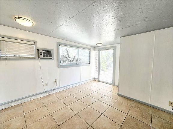 5th image of 203 Laguna Vista Dr #O