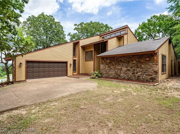 1410 Valley Forge St, Van Buren, AR 72956