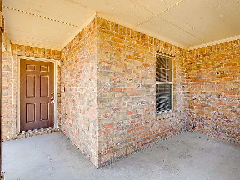 14024 Esperanza Dr — Photo 17