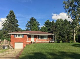 61 Willow Dr, Monessen, PA 15062