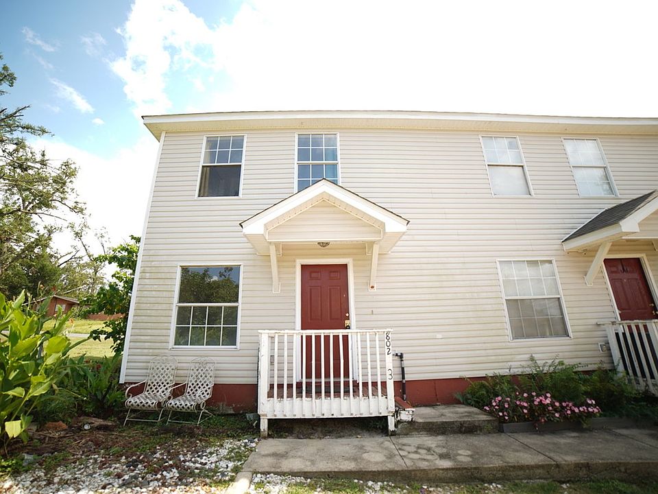 1st image of 802 Eugenia St