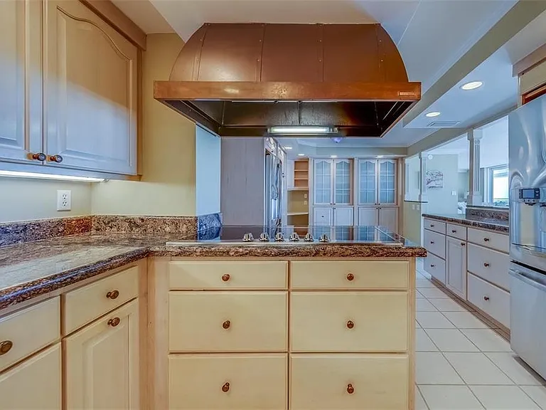 675 S Gulfview Blvd #Penthouse 1 — Photo 22