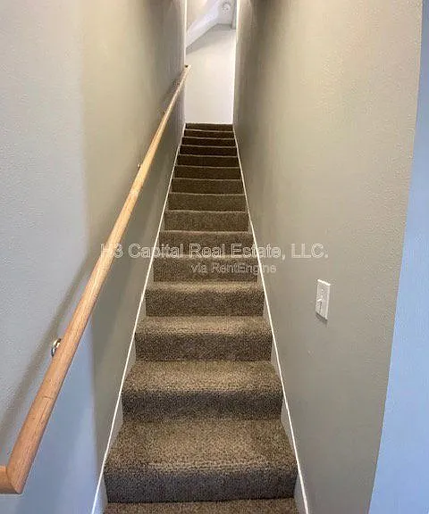 408 W Clay St — Photo 13
