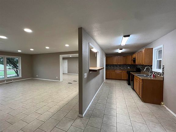 4th image of 1600 E Noc Dr