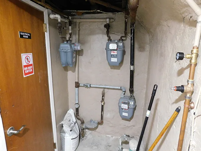 65 W 19th St #1 — Photo 5