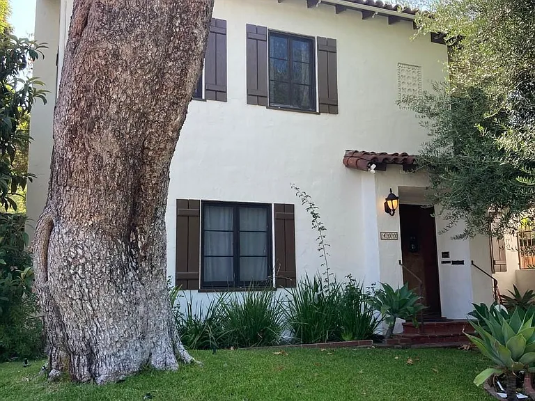 400 S Citrus Ave — Photo 3