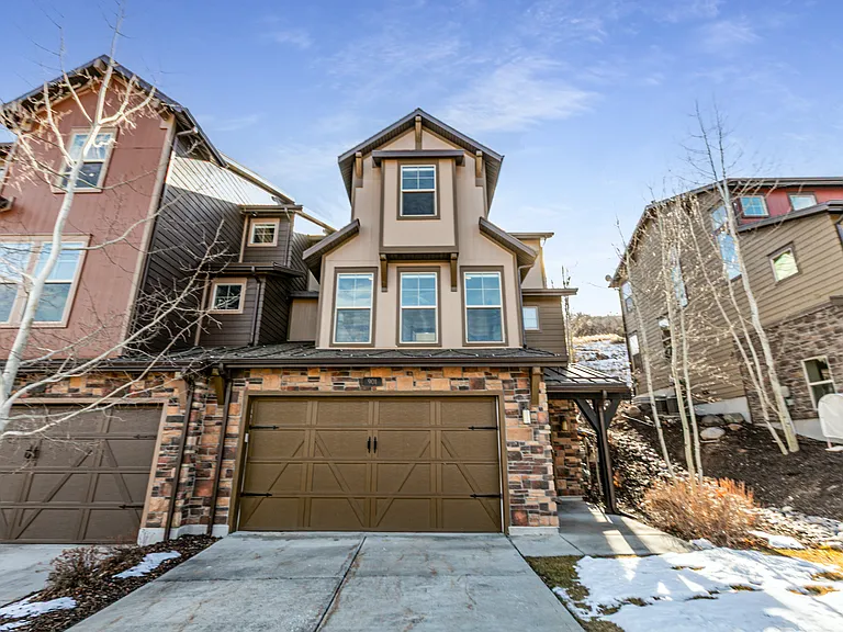901 W Abigail Dr — Photo 30
