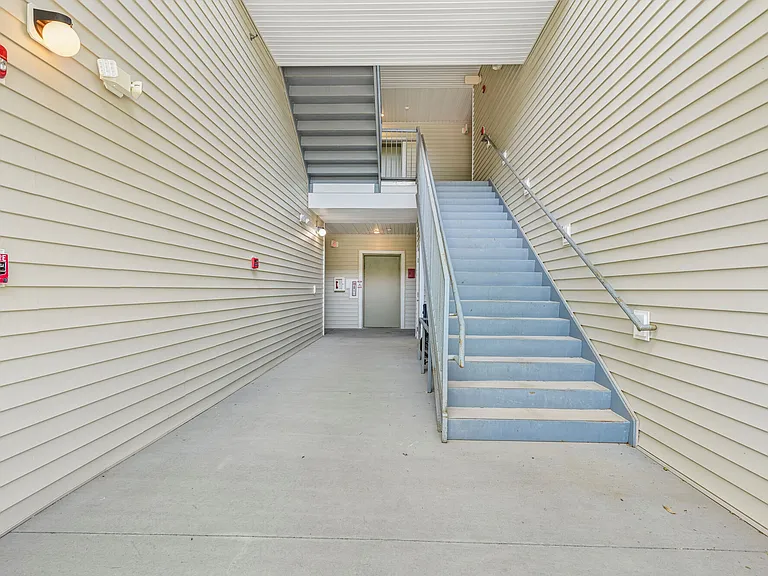 McDowell Creek Court — Photo 48