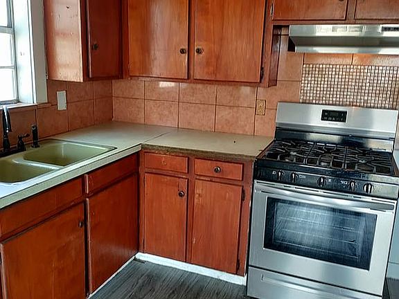2nd image of 1800 N Washington St #1800