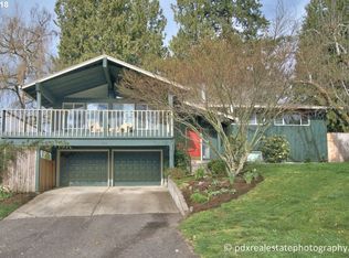 1422 SE Brookwood Ave, Hillsboro, OR 97123