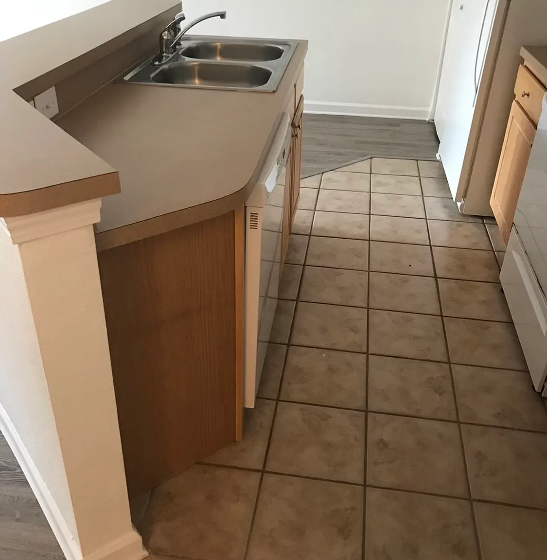 2 bed, 1085 sqft, $1,750 — Photo 4
