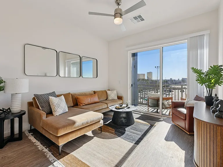 Lura Vegas Apartments — Photo 29