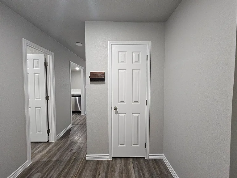 230 N Mary Jo Dr #A/B — Photo 3