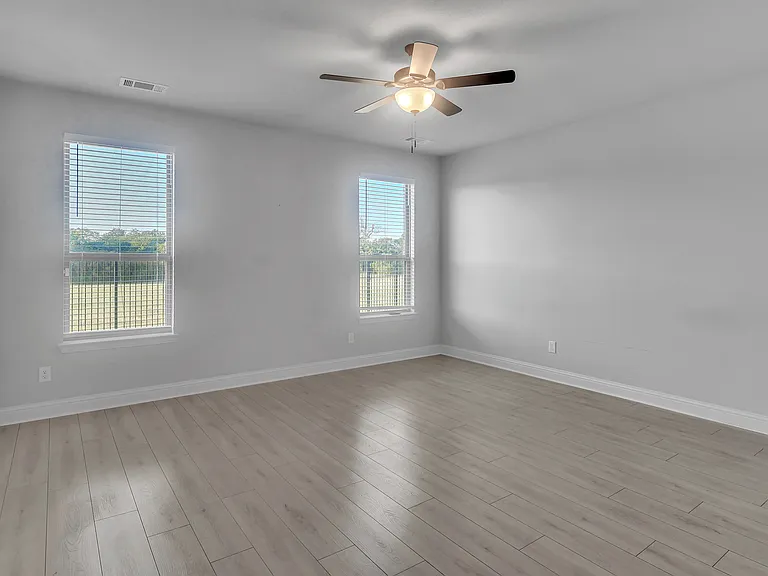 1708 Stillwater Dr — Photo 21